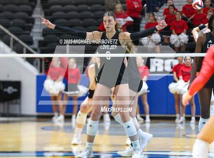 Thumbnail 1 in Lovejoy vs. Liberty (UIL 5A D2 Regional Final) photogallery.