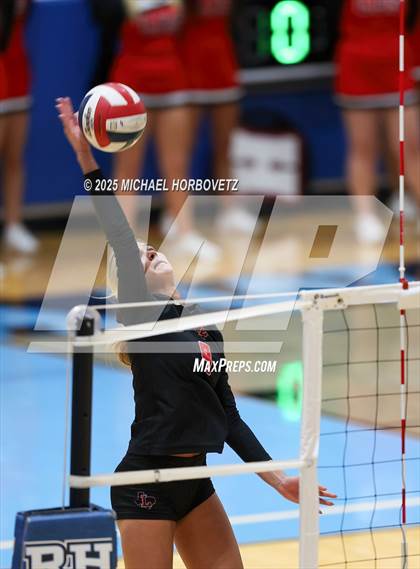 Thumbnail 2 in Lovejoy vs. Liberty (UIL 5A D2 Regional Final) photogallery.