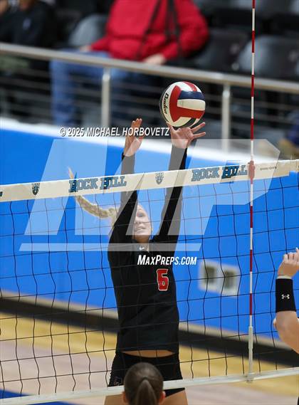 Thumbnail 1 in Lovejoy vs. Liberty (UIL 5A D2 Regional Final) photogallery.