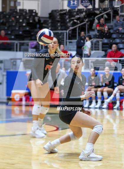 Thumbnail 2 in Lovejoy vs. Liberty (UIL 5A D2 Regional Final) photogallery.