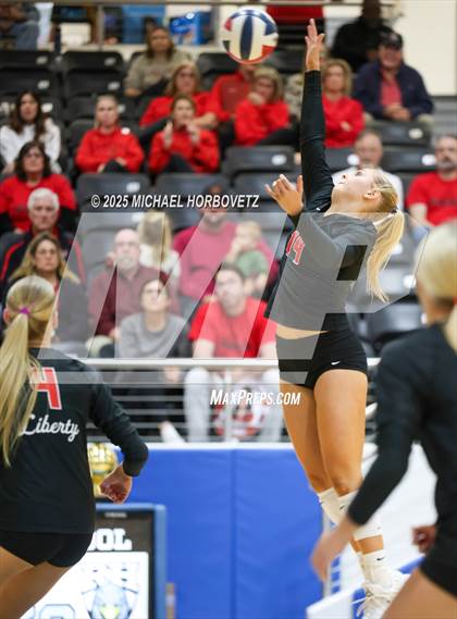 Thumbnail 2 in Lovejoy vs. Liberty (UIL 5A D2 Regional Final) photogallery.