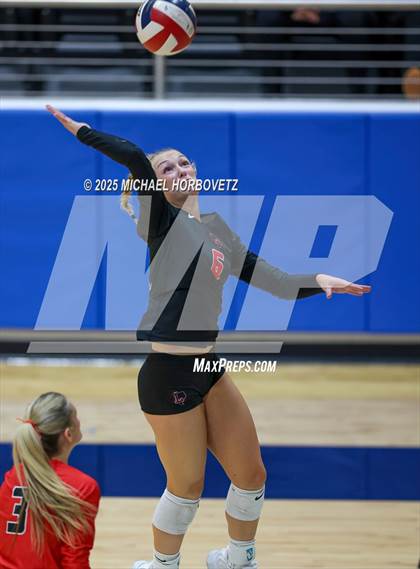 Thumbnail 2 in Lovejoy vs. Liberty (UIL 5A D2 Regional Final) photogallery.