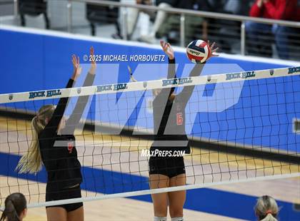 Thumbnail 2 in Lovejoy vs. Liberty (UIL 5A D2 Regional Final) photogallery.