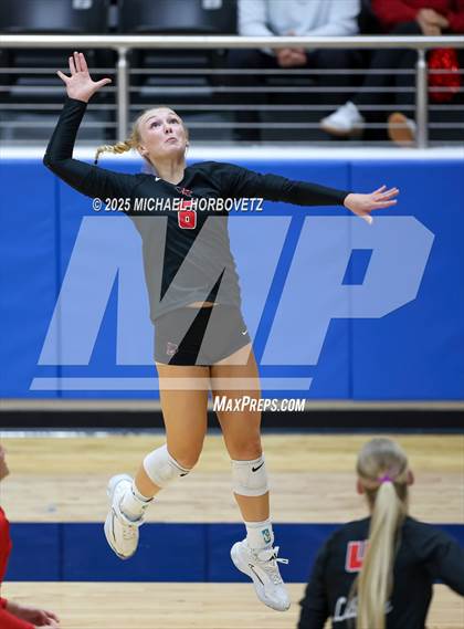 Thumbnail 2 in Lovejoy vs. Liberty (UIL 5A D2 Regional Final) photogallery.