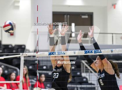 Thumbnail 3 in Lovejoy vs. Liberty (UIL 5A D2 Regional Final) photogallery.