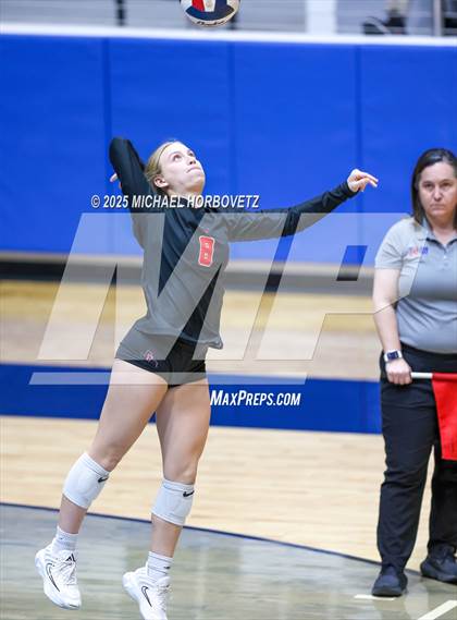 Thumbnail 1 in Lovejoy vs. Liberty (UIL 5A D2 Regional Final) photogallery.
