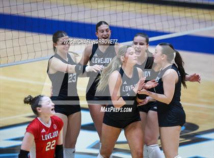 Thumbnail 1 in Lovejoy vs. Liberty (UIL 5A D2 Regional Final) photogallery.