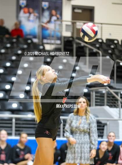 Thumbnail 3 in Lovejoy vs. Liberty (UIL 5A D2 Regional Final) photogallery.