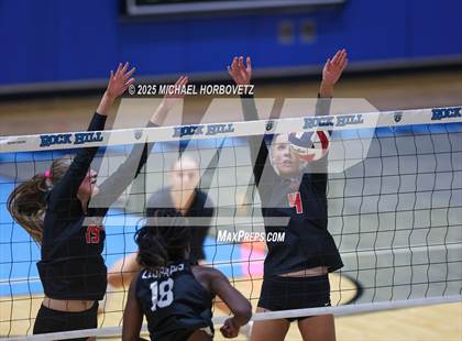 Thumbnail 1 in Lovejoy vs. Liberty (UIL 5A D2 Regional Final) photogallery.