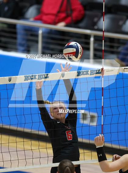 Thumbnail 2 in Lovejoy vs. Liberty (UIL 5A D2 Regional Final) photogallery.