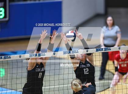 Thumbnail 3 in Lovejoy vs. Liberty (UIL 5A D2 Regional Final) photogallery.