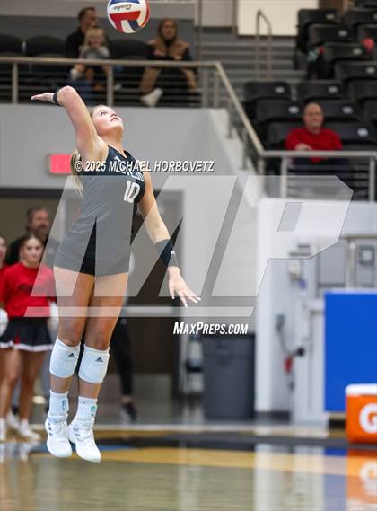 Thumbnail 2 in Lovejoy vs. Liberty (UIL 5A D2 Regional Final) photogallery.