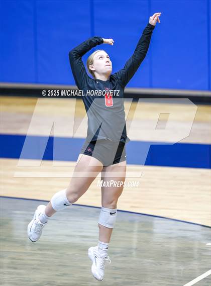 Thumbnail 3 in Lovejoy vs. Liberty (UIL 5A D2 Regional Final) photogallery.