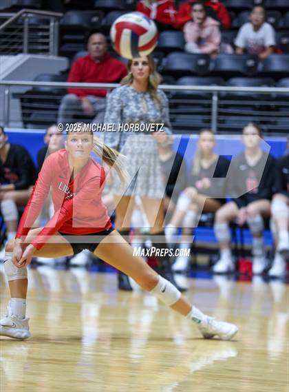 Thumbnail 2 in Lovejoy vs. Liberty (UIL 5A D2 Regional Final) photogallery.
