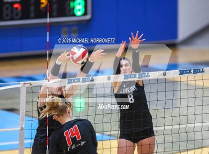 Thumbnail 1 in Lovejoy vs. Liberty (UIL 5A D2 Regional Final) photogallery.
