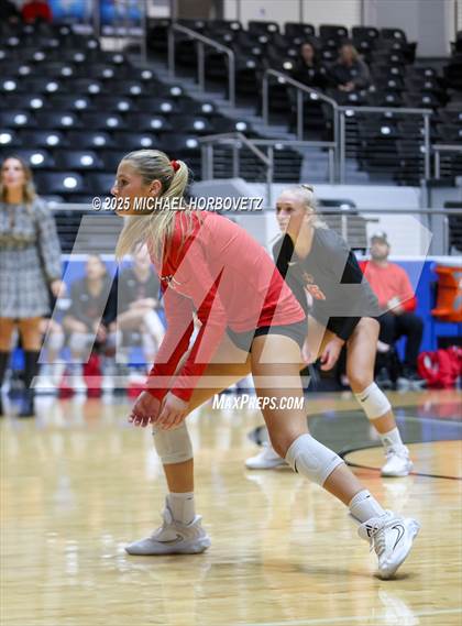 Thumbnail 3 in Lovejoy vs. Liberty (UIL 5A D2 Regional Final) photogallery.