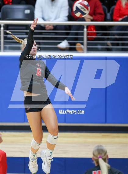 Thumbnail 1 in Lovejoy vs. Liberty (UIL 5A D2 Regional Final) photogallery.