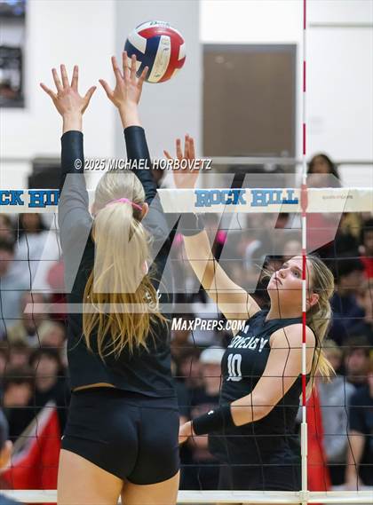 Thumbnail 1 in Lovejoy vs. Liberty (UIL 5A D2 Regional Final) photogallery.