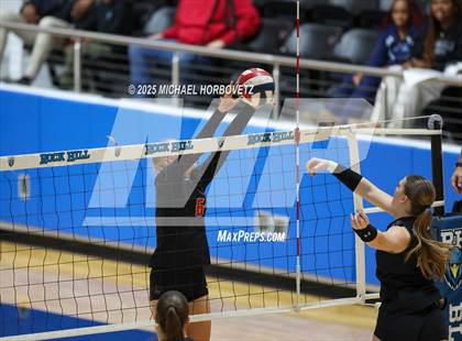 Thumbnail 3 in Lovejoy vs. Liberty (UIL 5A D2 Regional Final) photogallery.