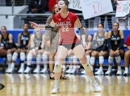 Thumbnail 1 in Lovejoy vs. Liberty (UIL 5A D2 Regional Final) photogallery.