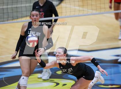 Thumbnail 1 in Lovejoy vs. Liberty (UIL 5A D2 Regional Final) photogallery.