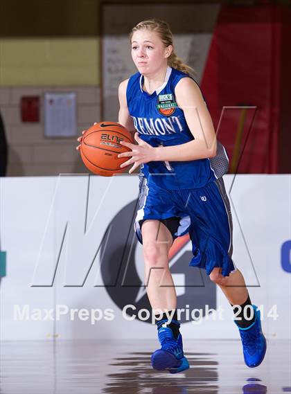 Thumbnail 3 in Miami vs. Fremont (Dick's Sporting Goods National Tournament) photogallery.