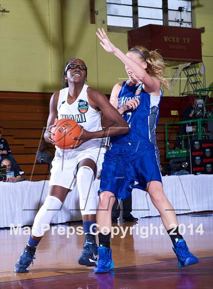 Thumbnail 3 in Miami vs. Fremont (Dick's Sporting Goods National Tournament) photogallery.