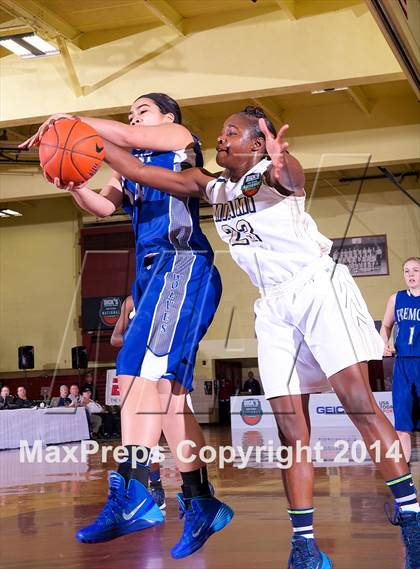 Thumbnail 1 in Miami vs. Fremont (Dick's Sporting Goods National Tournament) photogallery.