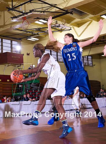 Thumbnail 2 in Miami vs. Fremont (Dick's Sporting Goods National Tournament) photogallery.