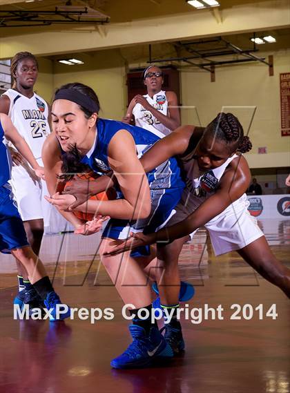 Thumbnail 2 in Miami vs. Fremont (Dick's Sporting Goods National Tournament) photogallery.