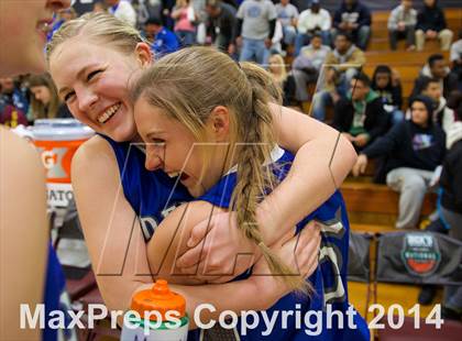 Thumbnail 3 in Miami vs. Fremont (Dick's Sporting Goods National Tournament) photogallery.