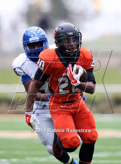 Thumbnail 1 in Rockwall vs. Copperas Cove (UIL 6A Division 2 Region 2 Bi-District) photogallery.