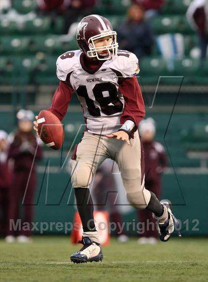 Thumbnail 2 in East Rochester-Gananda vs. Newark (Section 5 Class B Semifinal) photogallery.