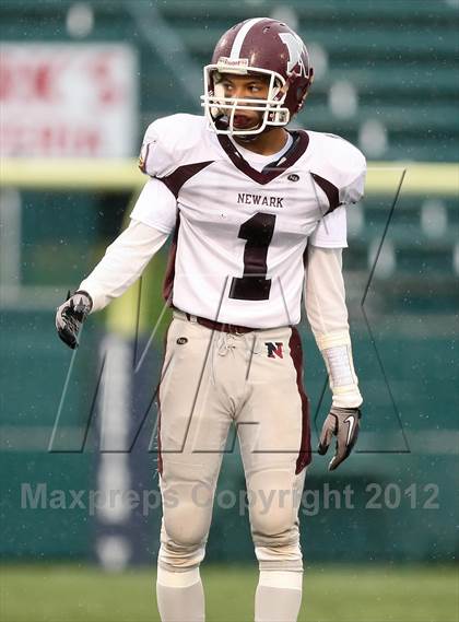 Thumbnail 1 in East Rochester-Gananda vs. Newark (Section 5 Class B Semifinal) photogallery.