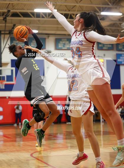 Thumbnail 1 in Independence @ Charlotte Catholic photogallery.