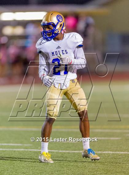 Thumbnail 3 in Alamo Heights vs Seguin photogallery.