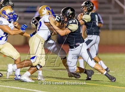 Thumbnail 3 in Alamo Heights vs Seguin photogallery.