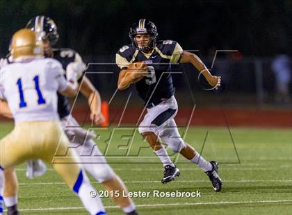 Thumbnail 2 in Alamo Heights vs Seguin photogallery.