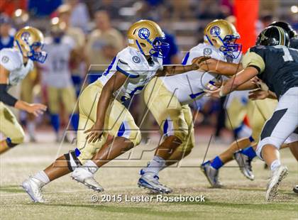 Thumbnail 2 in Alamo Heights vs Seguin photogallery.