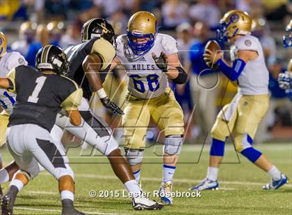 Thumbnail 3 in Alamo Heights vs Seguin photogallery.