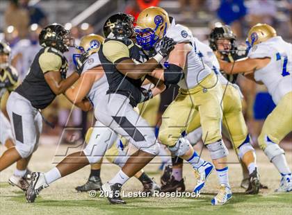 Thumbnail 3 in Alamo Heights vs Seguin photogallery.