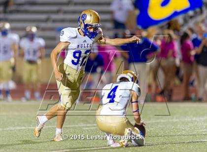 Thumbnail 2 in Alamo Heights vs Seguin photogallery.