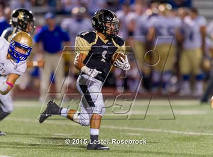 Thumbnail 2 in Alamo Heights vs Seguin photogallery.