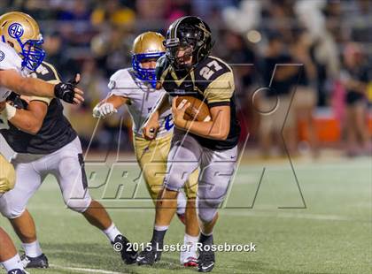 Thumbnail 3 in Alamo Heights vs Seguin photogallery.