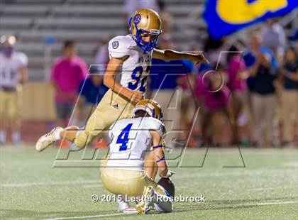 Thumbnail 3 in Alamo Heights vs Seguin photogallery.