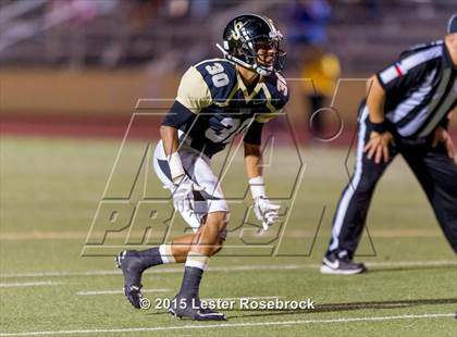 Thumbnail 2 in Alamo Heights vs Seguin photogallery.