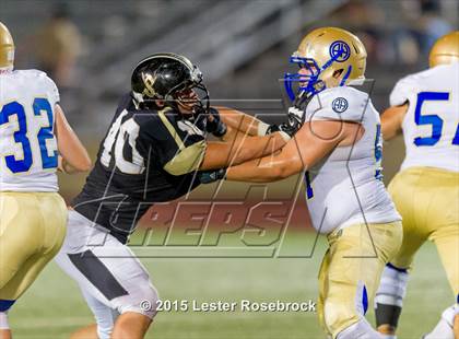 Thumbnail 2 in Alamo Heights vs Seguin photogallery.