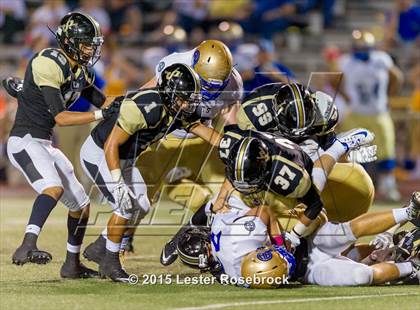 Thumbnail 1 in Alamo Heights vs Seguin photogallery.