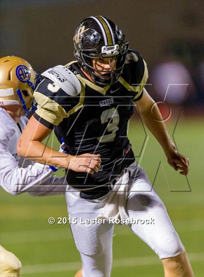 Thumbnail 2 in Alamo Heights vs Seguin photogallery.