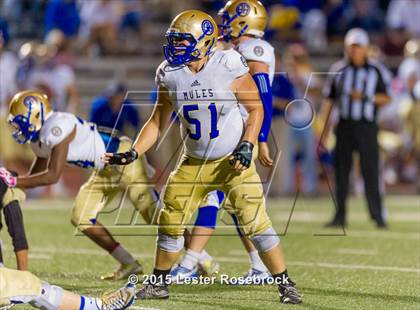 Thumbnail 2 in Alamo Heights vs Seguin photogallery.